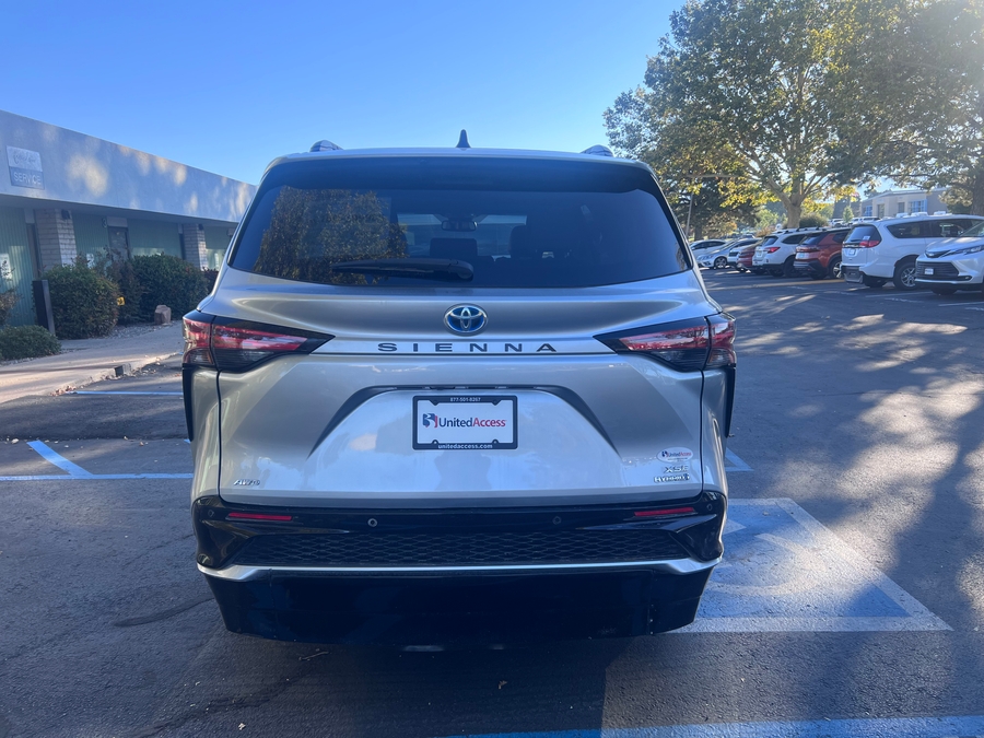 PRE OWNED 2023 Toyota Sienna XSE