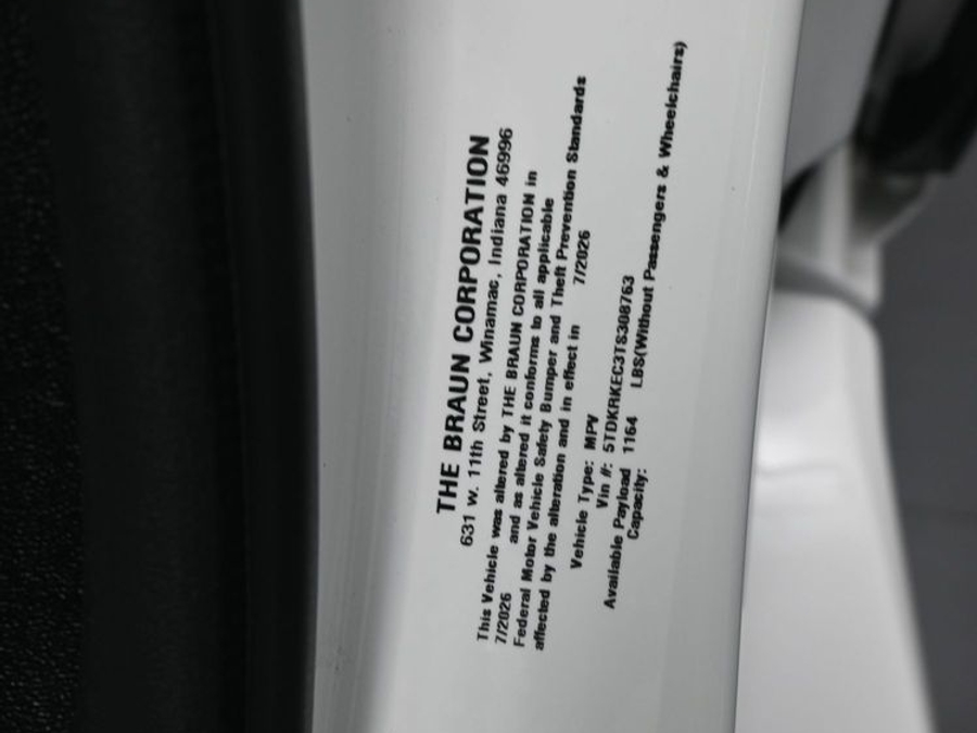New 2026 Toyota Sienna LE