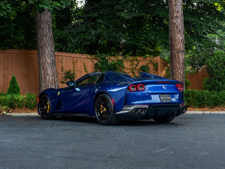 2022 Ferrari 812 GTS