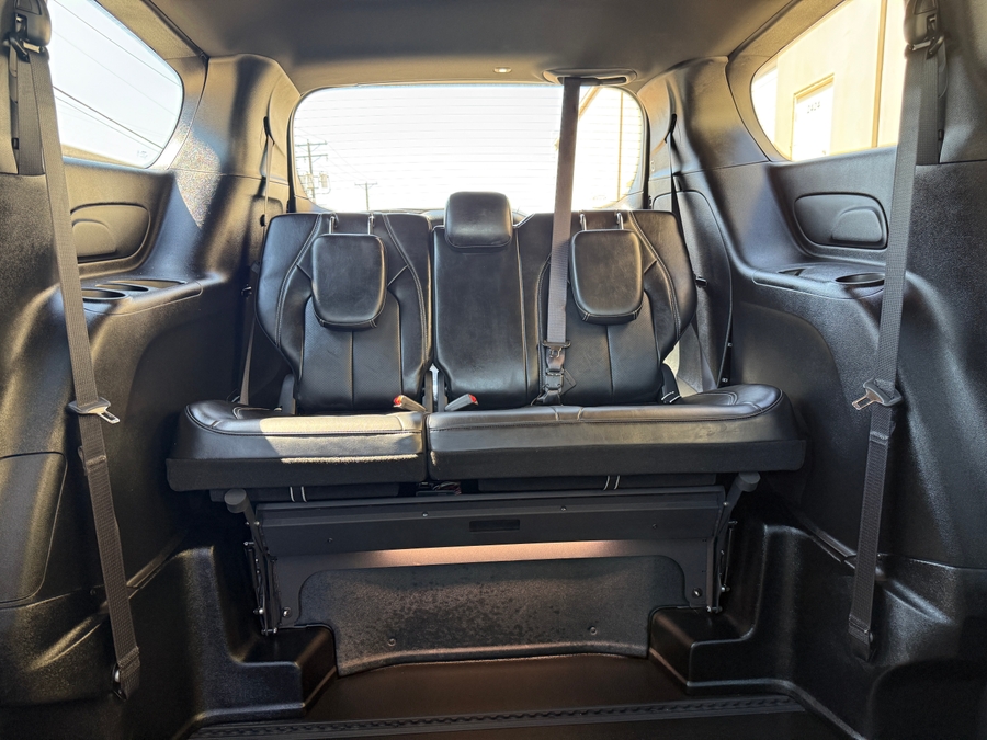 PRE OWNED 2025 Chrysler Pacifica Select Safety