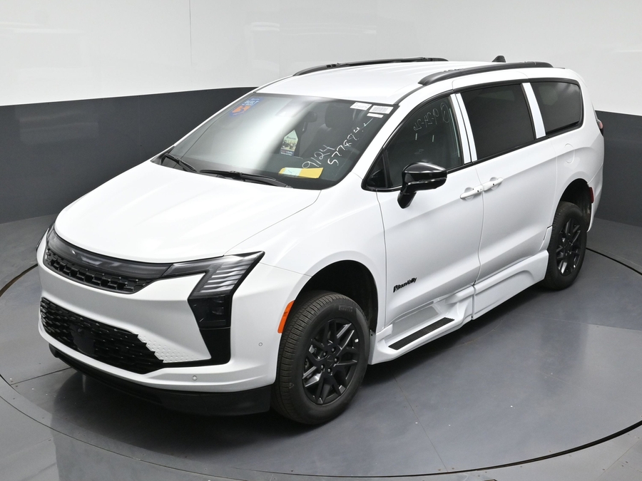New 2027 Chrysler Pacifica Select Sport