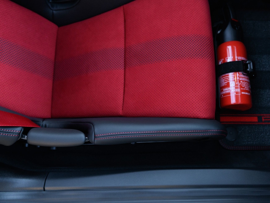 2025 Porsche 718 Spyder RS