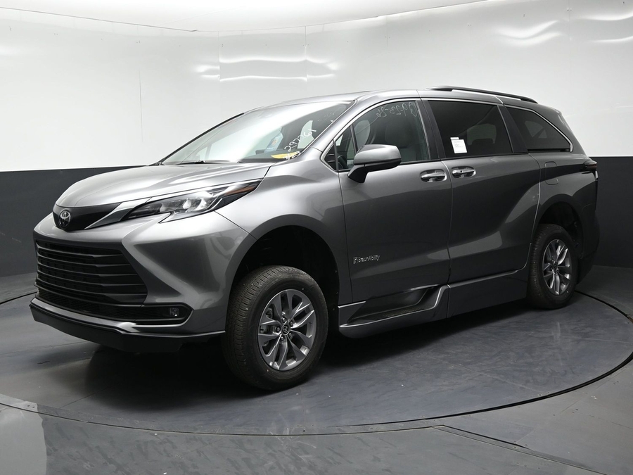 New 2026 Toyota Sienna XLE Add