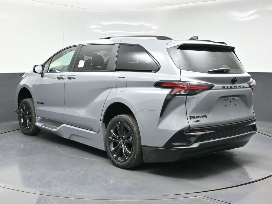 New 2026 Toyota Sienna XSE Sport