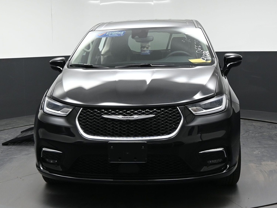 CERTIFIED PRE-OWNED 2024 Chrysler Pacifica Touring L
