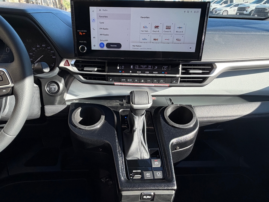 PRE OWNED 2026 Toyota Sienna XLE