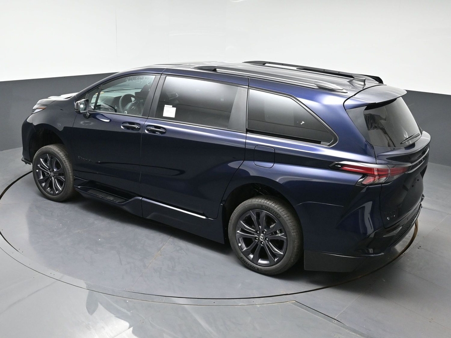 New 2026 Toyota Sienna XSE Sport