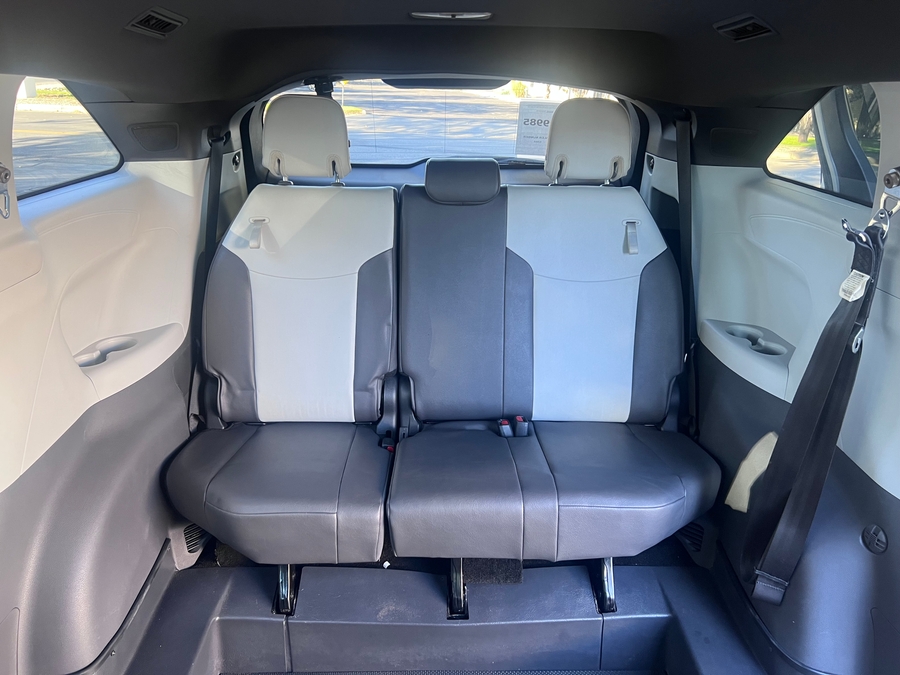 PRE OWNED 2023 Toyota Sienna XSE