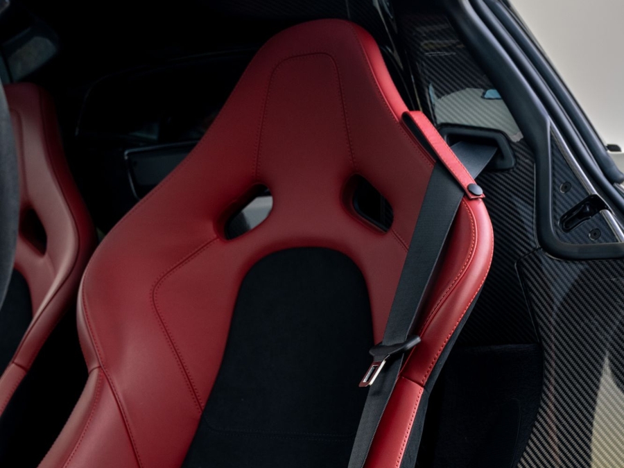 2015 McLaren P1
