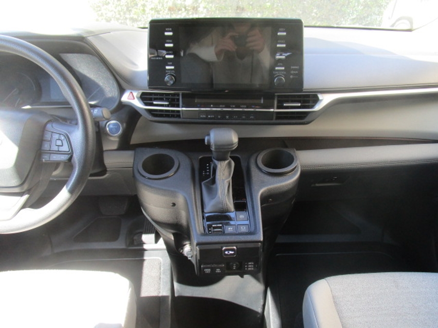 PRE OWNED 2024 Toyota Sienna LE Base