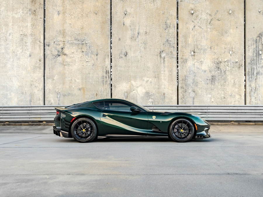 2022 Ferrari 812 Competizione