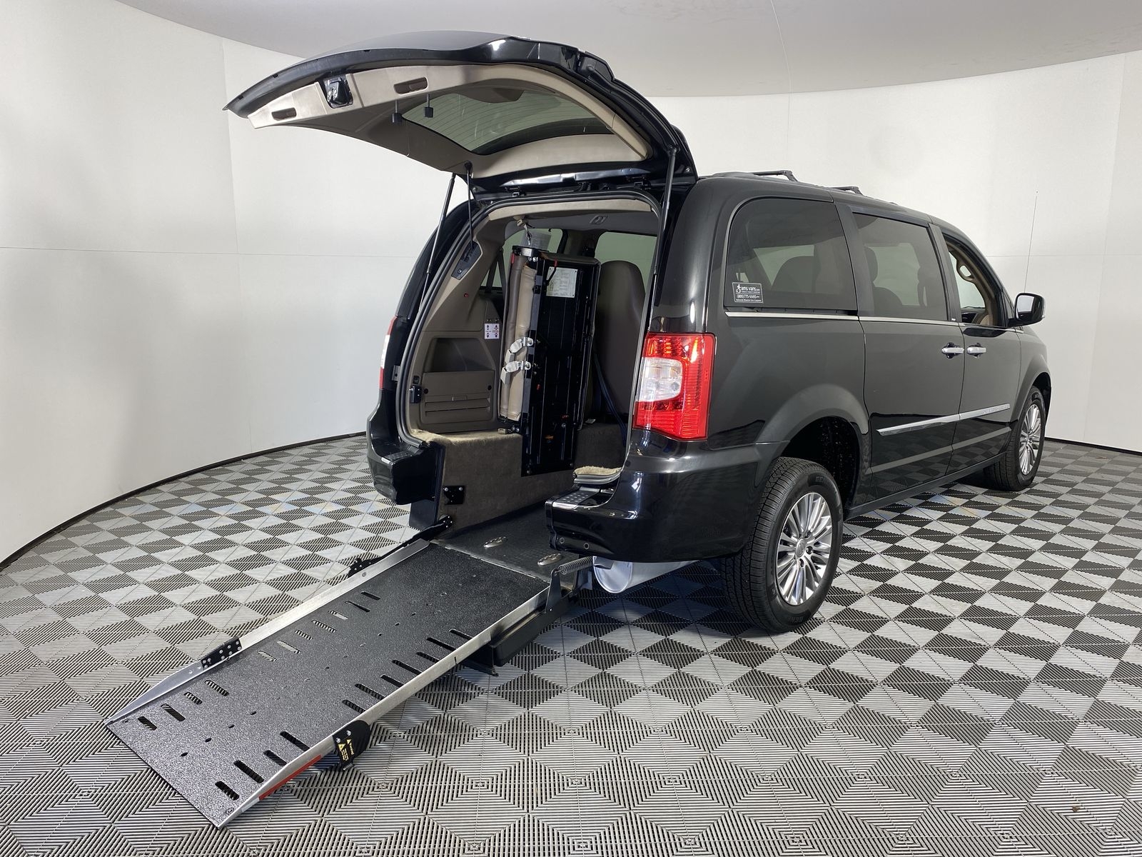 2013 Chrysler Town & Country
