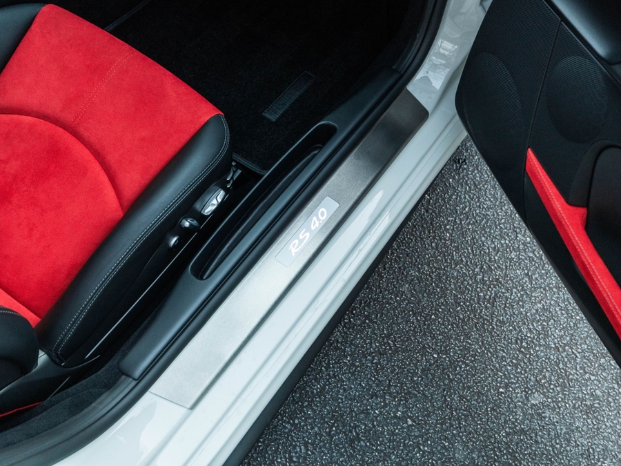 2011 Porsche 911 GT3 RS 4.0