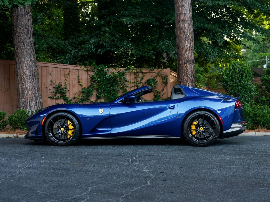 2022 Ferrari 812 GTS