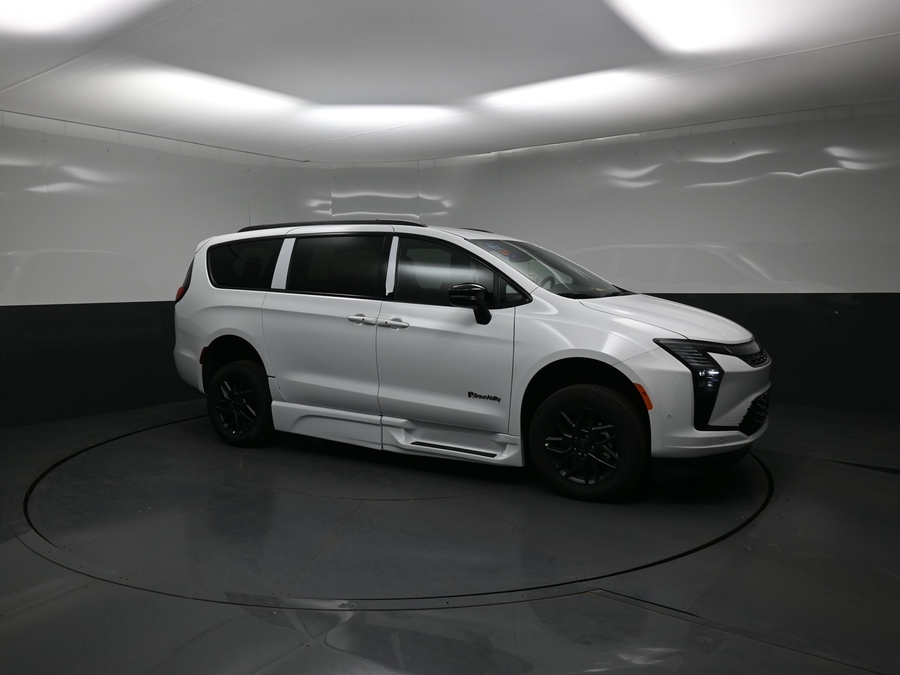 New 2027 Chrysler Pacifica Select Sport