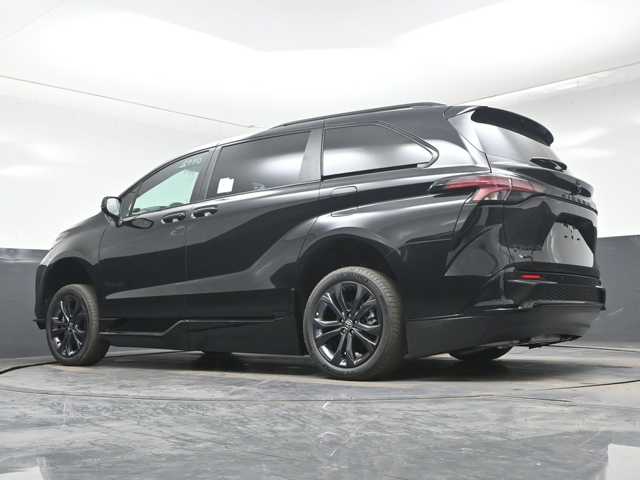 New 2026 Toyota Sienna XSE Sport