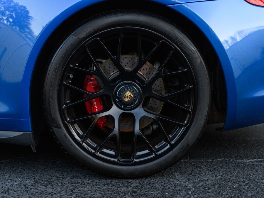 2016 Porsche 911 GTS Cabriolet