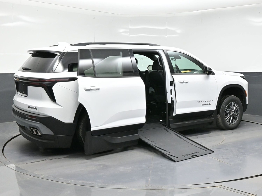 New 2026 Chevrolet Traverse 1LT