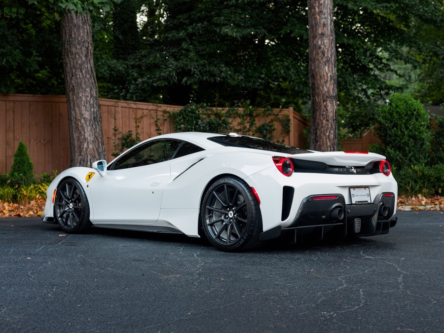 2020 Ferrari 488 Pista