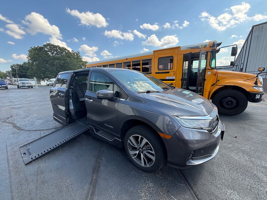 PRE OWNED 2023 Honda Odyssey Touring