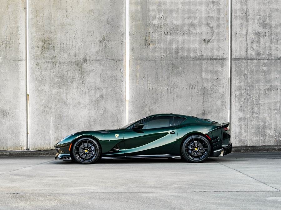 2022 Ferrari 812 Competizione