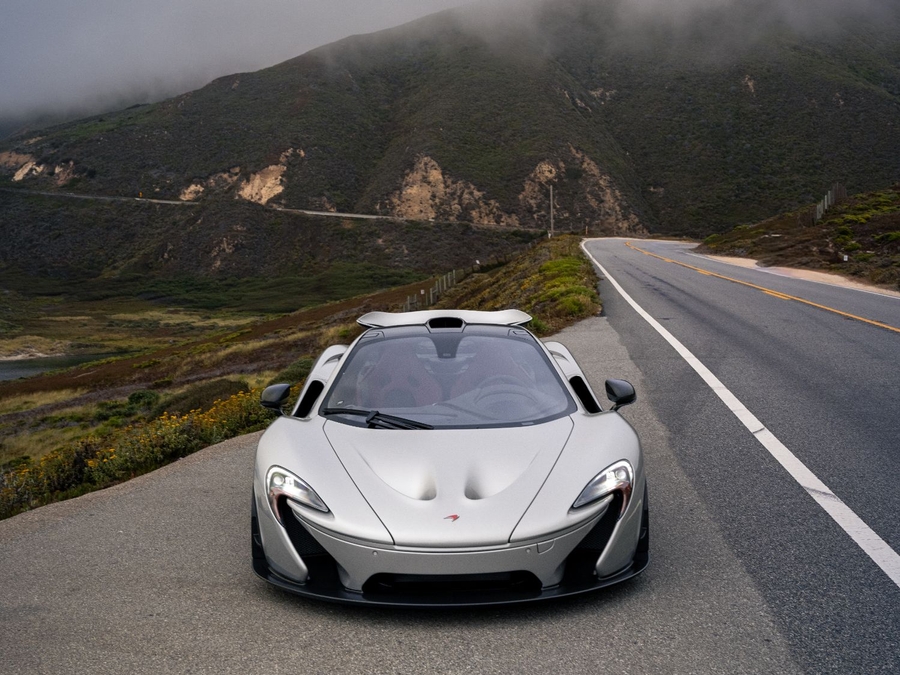 2015 McLaren P1