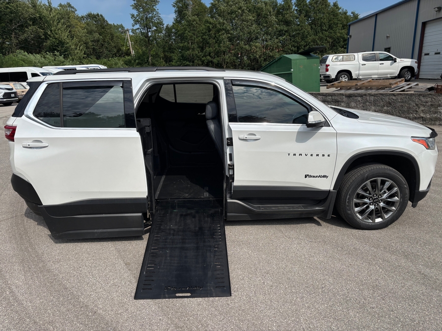 PRE OWNED 2021 Chevrolet Traverse 3LT