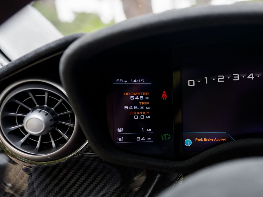 2015 McLaren P1