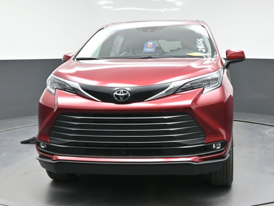 New 2026 Toyota Sienna XLE Add