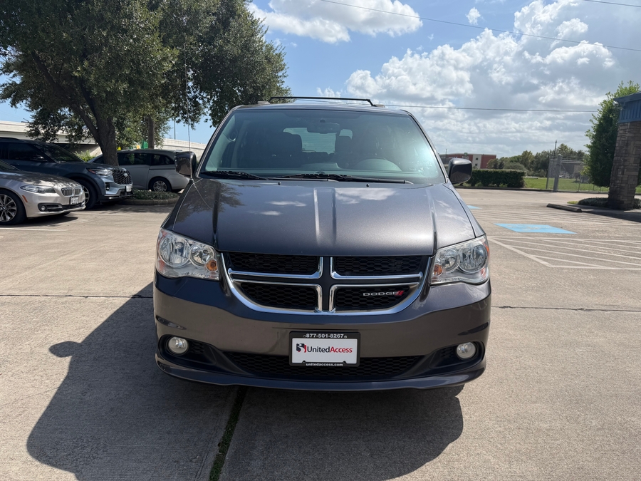 PRE OWNED 2017 Dodge Grand Caravan SXT