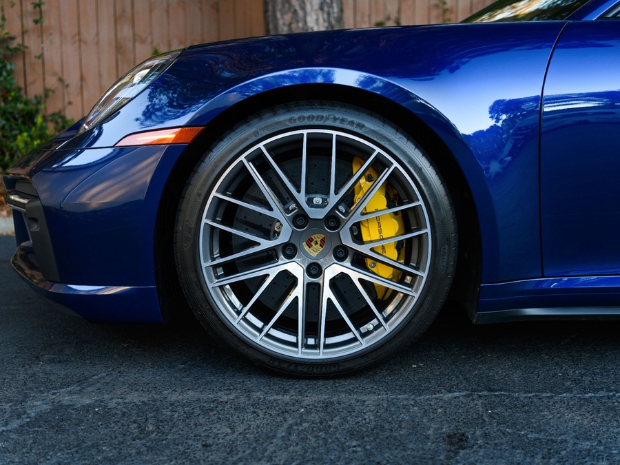 2022 Porsche 911 Turbo S