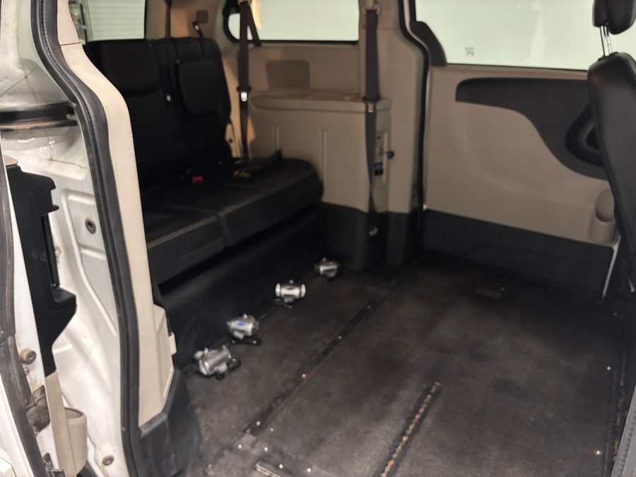PRE OWNED 2017 Dodge Grand Caravan SXT