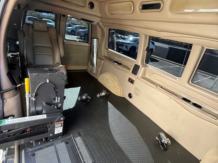 PRE OWNED 2019 Chevrolet Express 2500 3dr Cargo Van