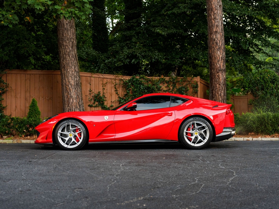 2019 Ferrari 812 Superfast