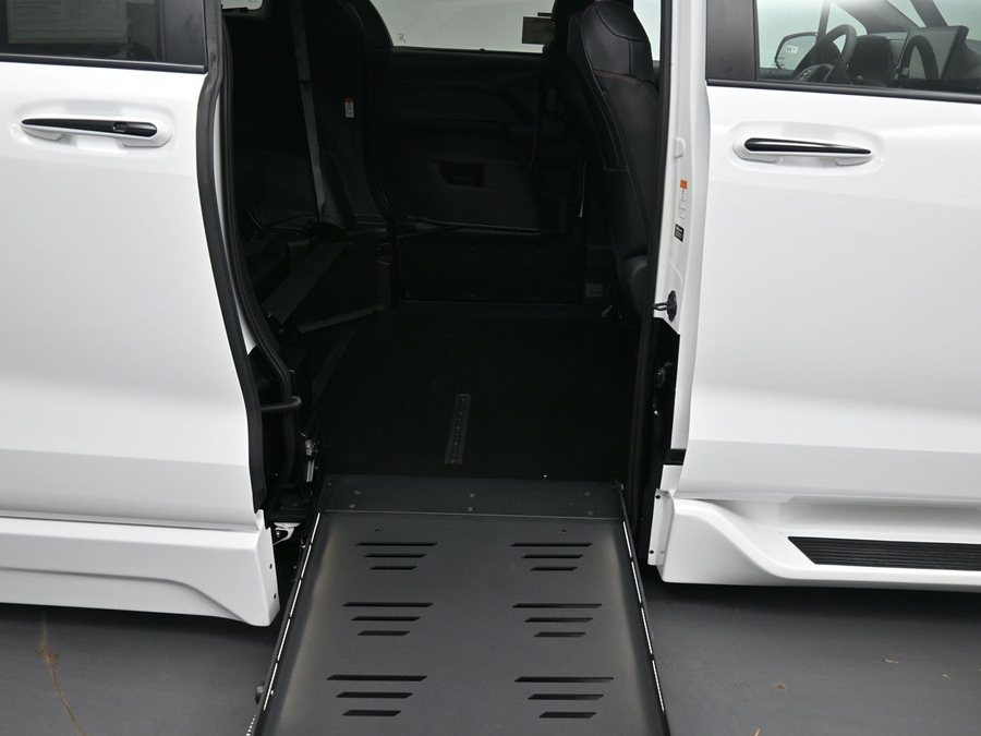 New 2026 Toyota Sienna XSE Sport