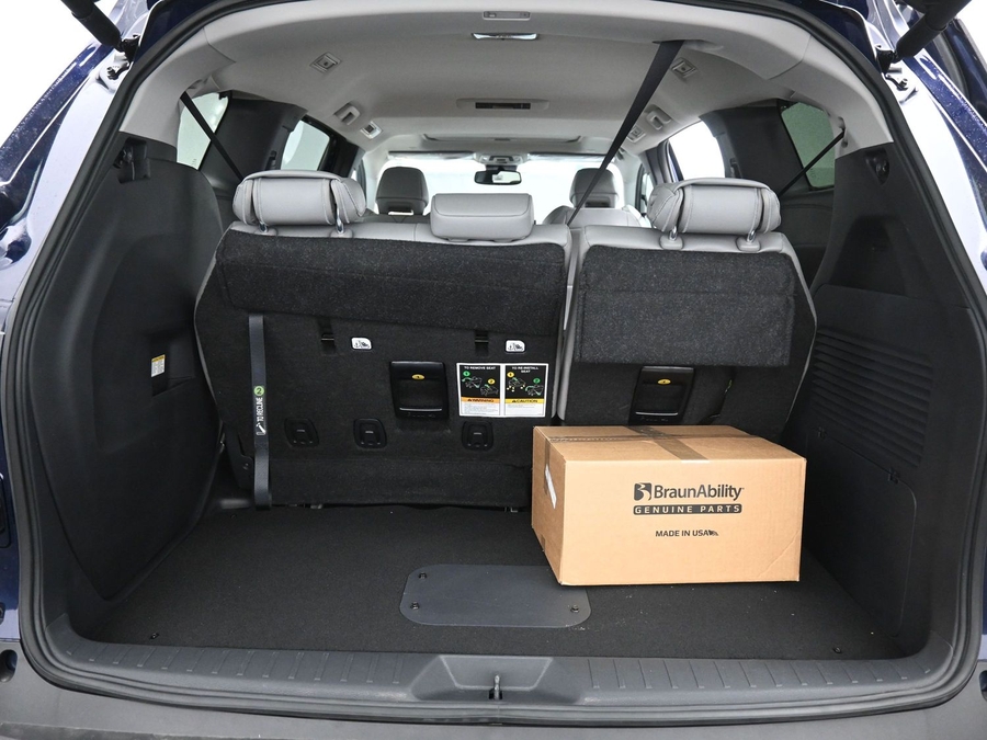 New 2026 Toyota Sienna XLE Base