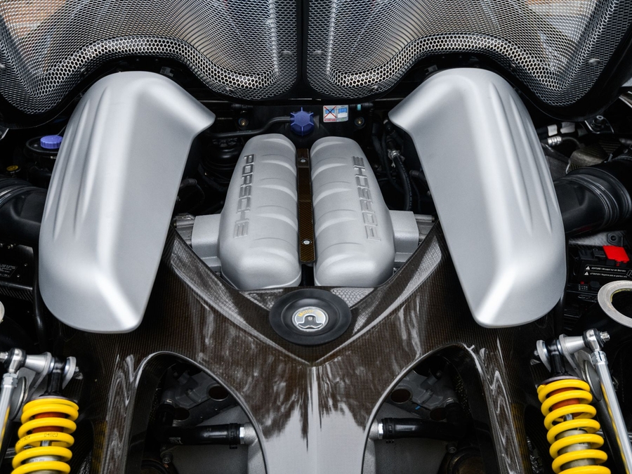 2004 Porsche Carrera GT