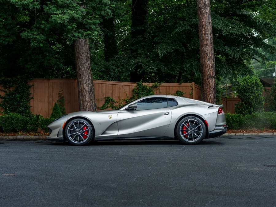 2022 Ferrari 812 GTS