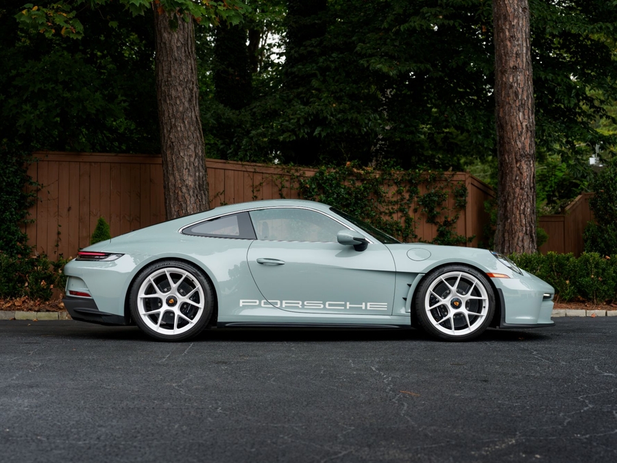 2024 Porsche 911 ST