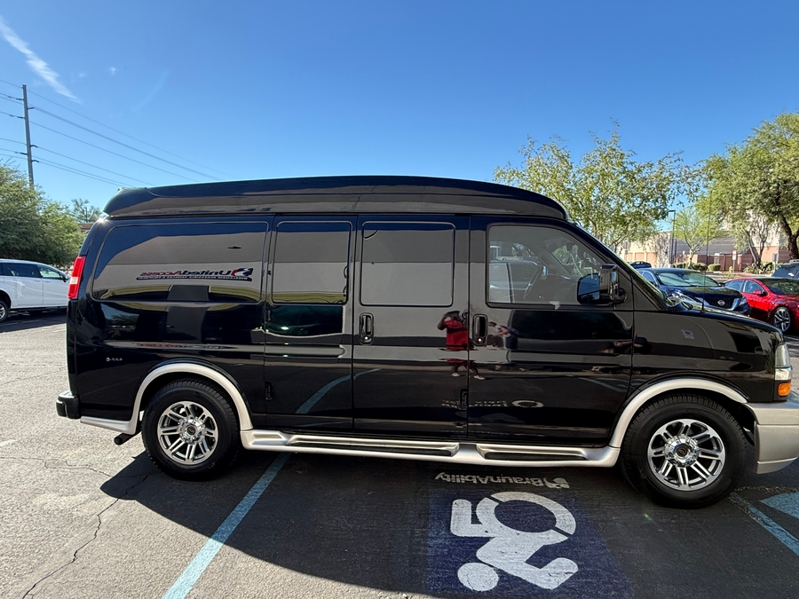 PRE OWNED 2019 Chevrolet Express 2500 3dr Cargo Van