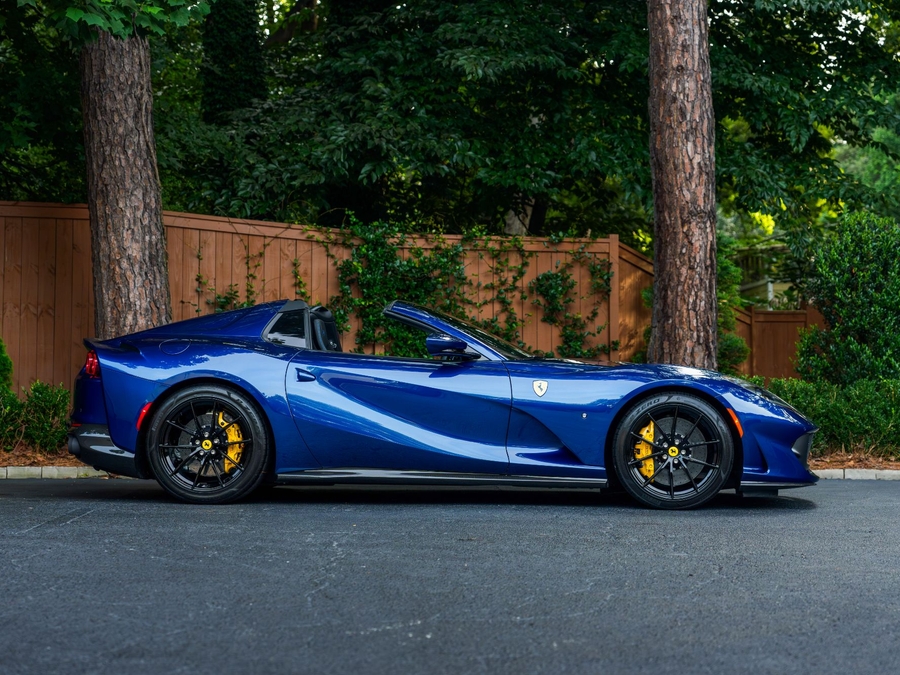 2022 Ferrari 812 GTS