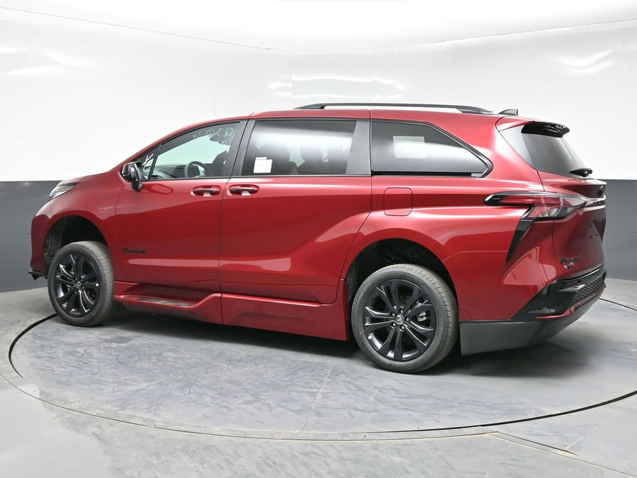 New 2026 Toyota Sienna XSE Sport