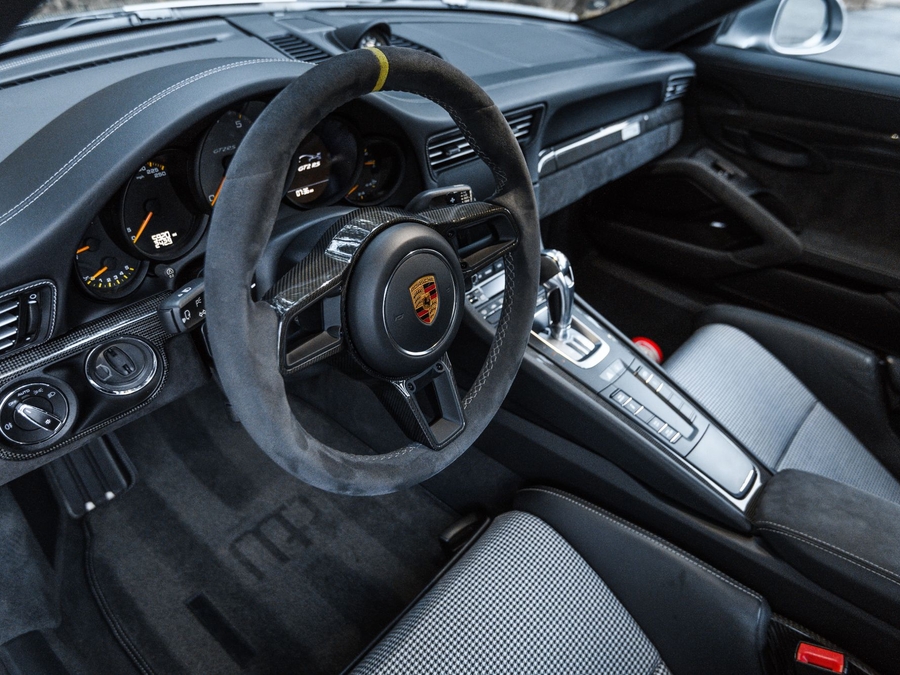 2018 Porsche 911 GT2 RS
