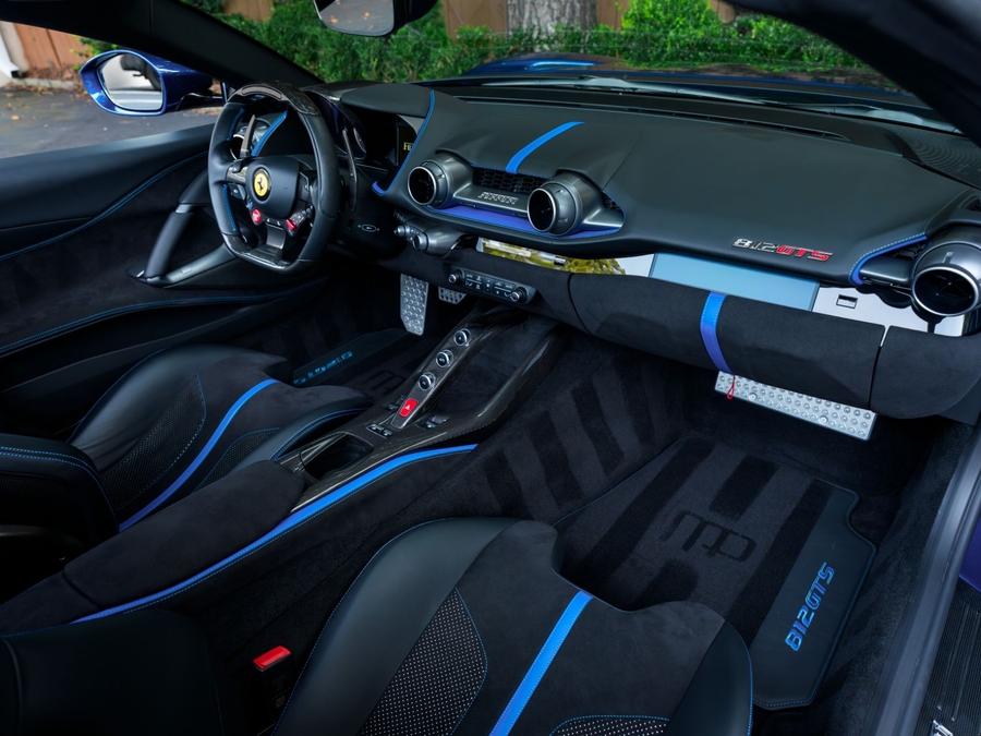 2022 Ferrari 812 GTS