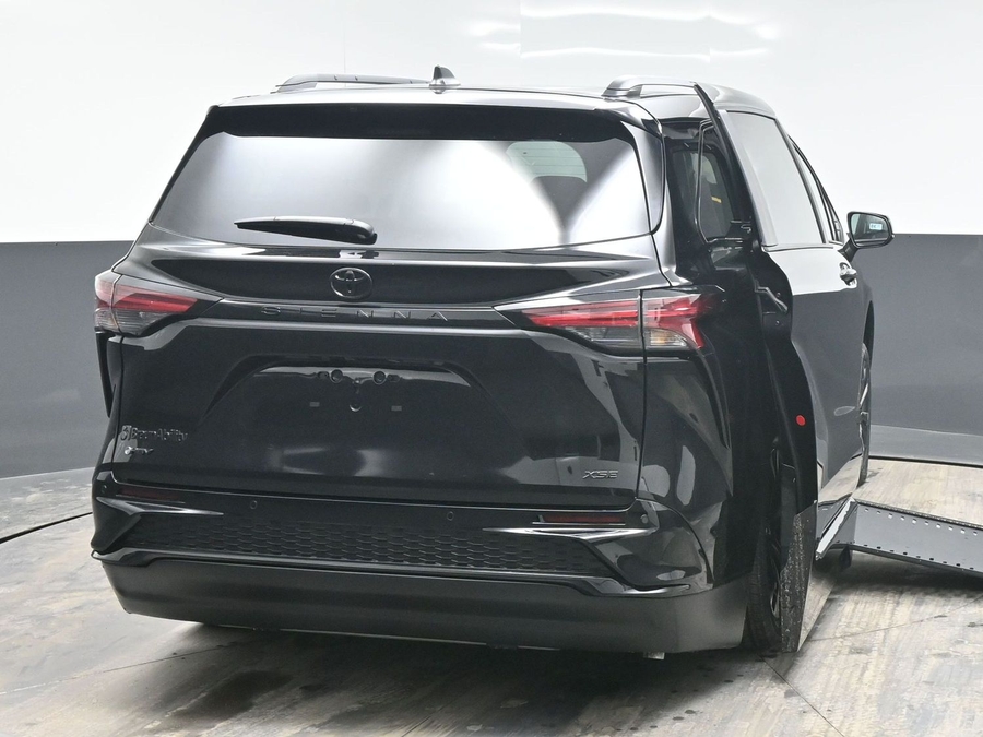 New 2026 Toyota Sienna XSE Sport