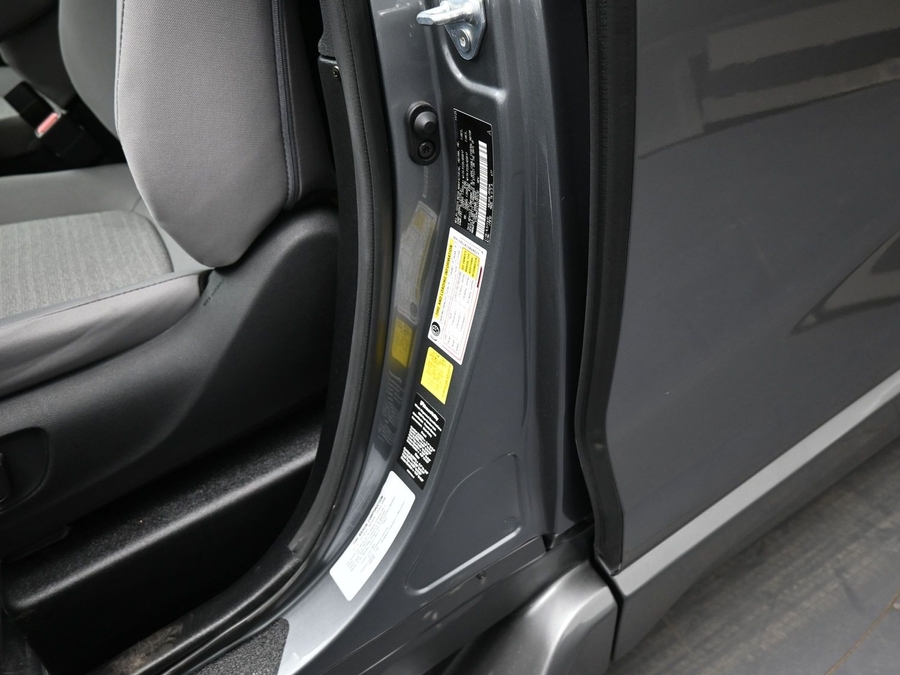 New 2026 Toyota Sienna LE