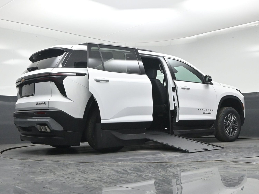 New 2026 Chevrolet Traverse 1LT