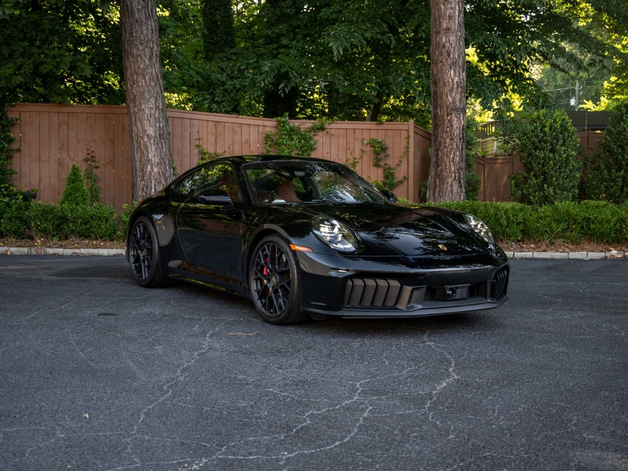 2026 Porsche 911 Carrera 4 GTS T- Hybrid