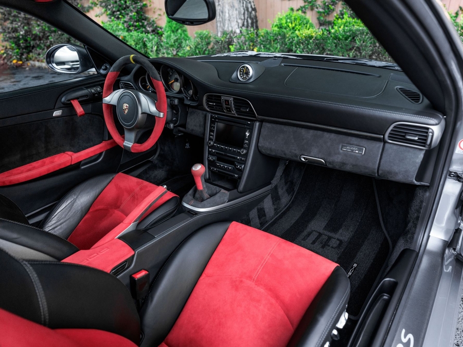 2011 Porsche 911 GT2 RS
