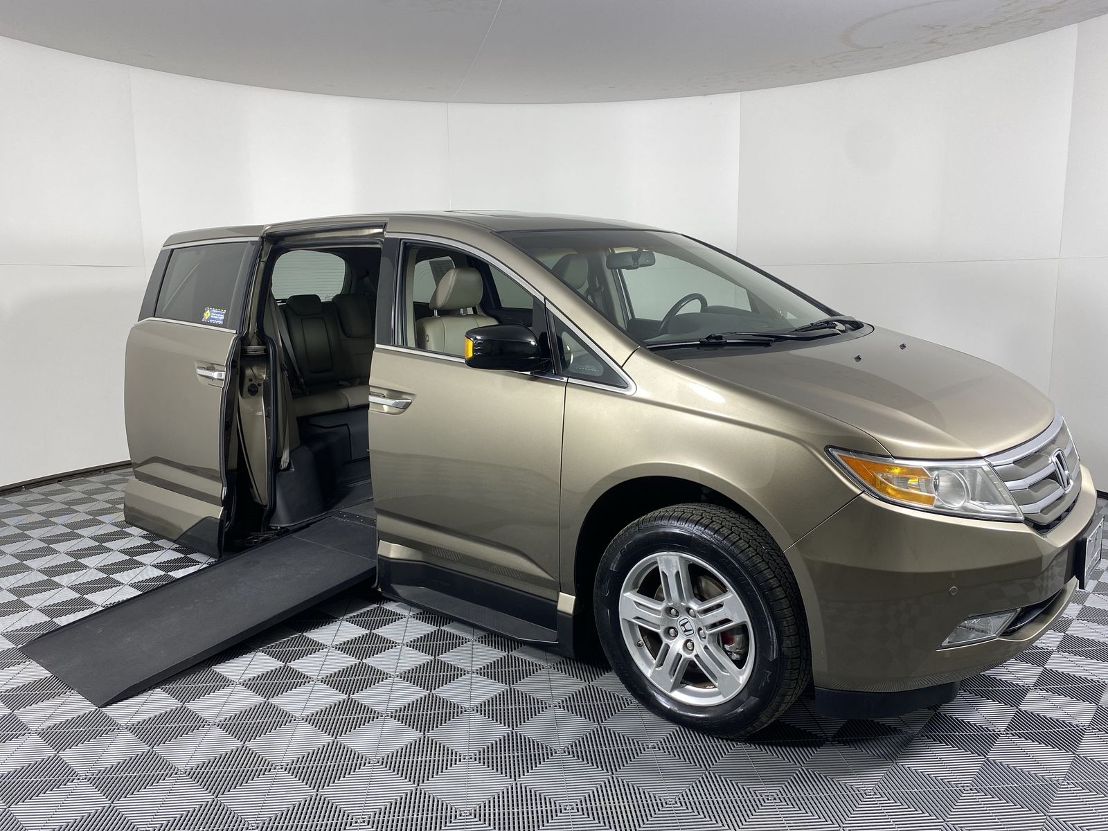 2012 Honda Odyssey Touring
